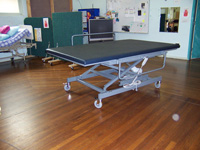 Standard mobile change table